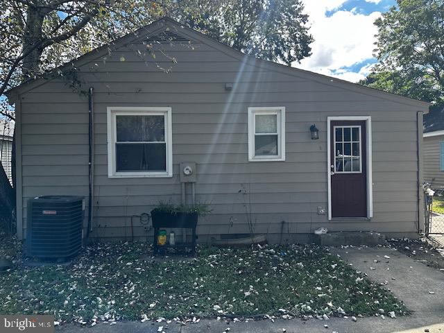 801 CRALLE AVE, TAPPAHANNOCK, Virginia 22560, 3 Bedrooms Bedrooms, ,2 BathroomsBathrooms,Residential,For sale,801 CRALLE AVE,VAES2002026 MLS # VAES2002026