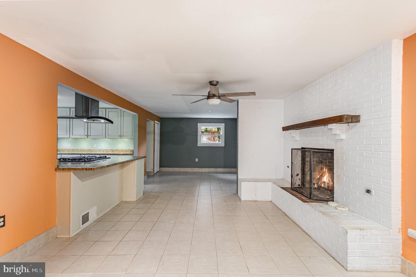 309 WILLIAMSBURG RD E, STERLING, Virginia 20164, 5 Bedrooms Bedrooms, 10 Rooms Rooms,2 BathroomsBathrooms,Residential,For sale,309 WILLIAMSBURG RD E,VALO2107308 MLS # VALO2107308
