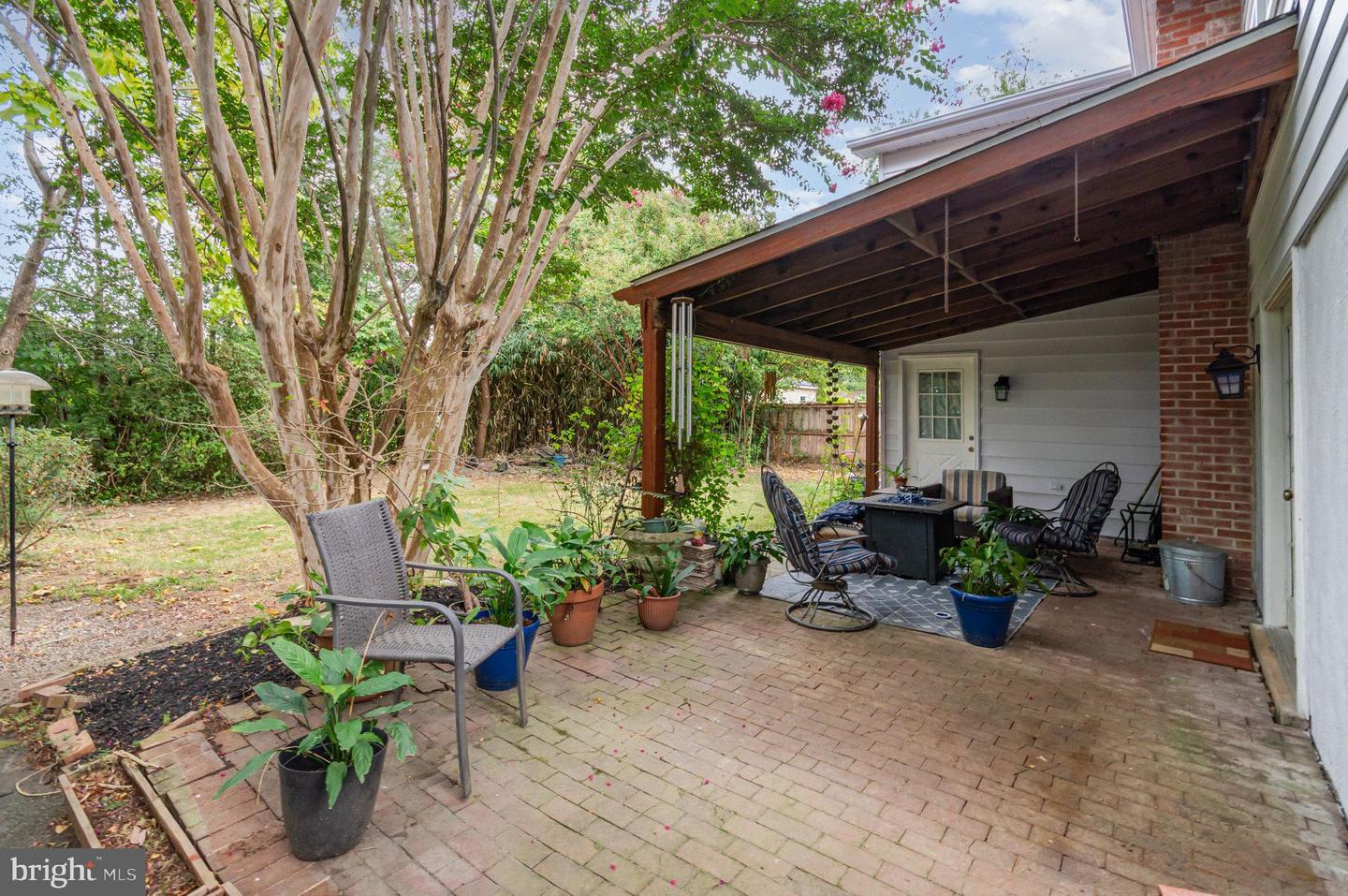 309 WILLIAMSBURG RD E, STERLING, Virginia 20164, 5 Bedrooms Bedrooms, 10 Rooms Rooms,2 BathroomsBathrooms,Residential,For sale,309 WILLIAMSBURG RD E,VALO2107308 MLS # VALO2107308
