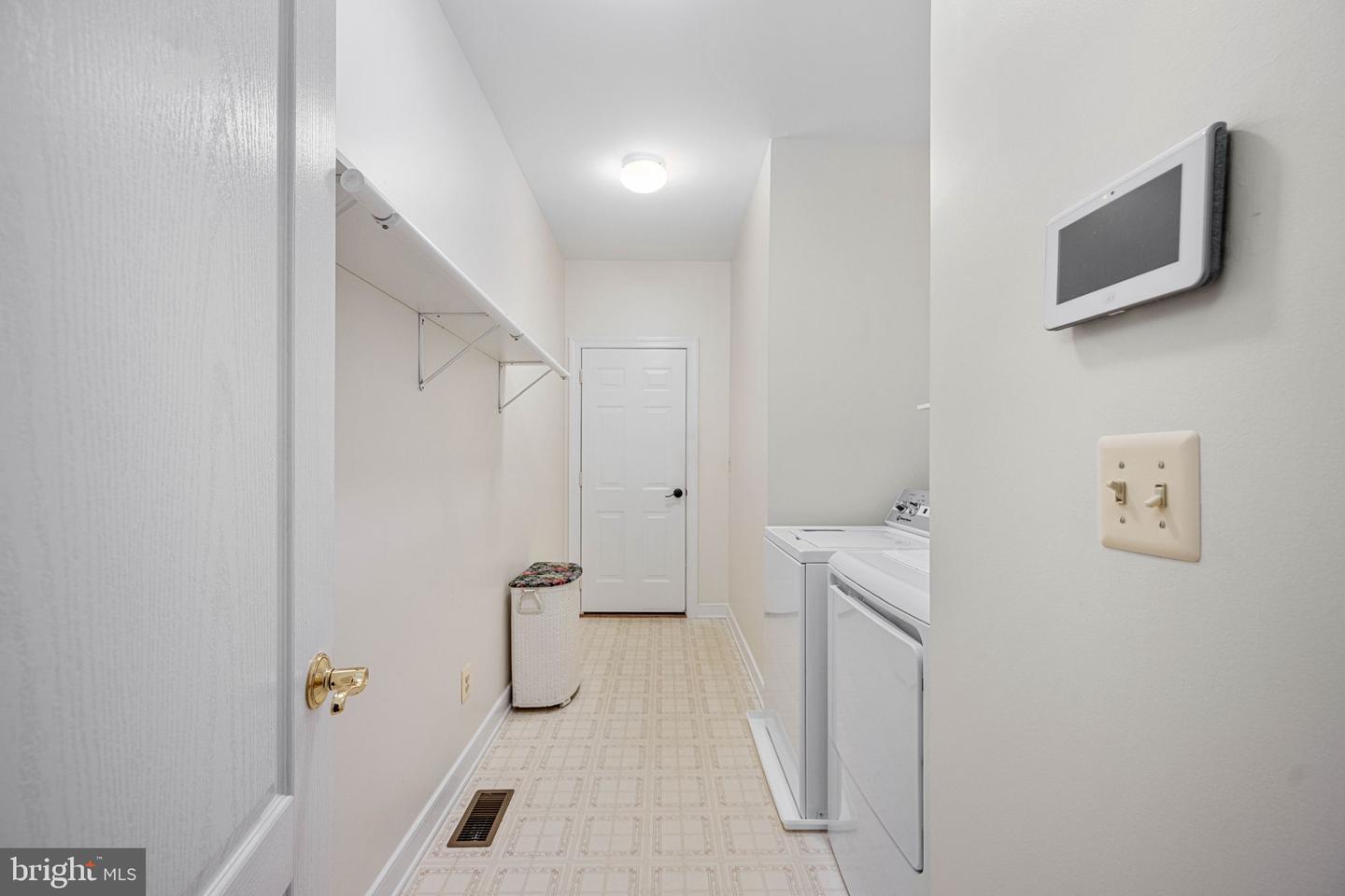 1 LAKEWIND LN, STAFFORD, Virginia 22554, 3 Bedrooms Bedrooms, ,3 BathroomsBathrooms,Residential,For sale,1 LAKEWIND LN,VAST2042842 MLS # VAST2042842