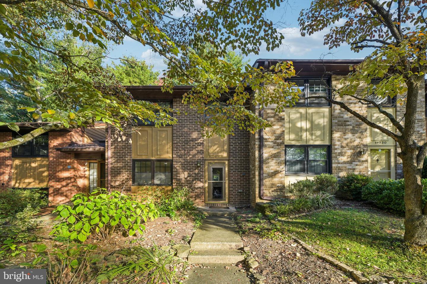 11332 HEADLANDS CT, RESTON, Virginia 20191, 3 Bedrooms Bedrooms, ,2 BathroomsBathrooms,Residential,For sale,11332 HEADLANDS CT,VAFX2269308 MLS # VAFX2269308