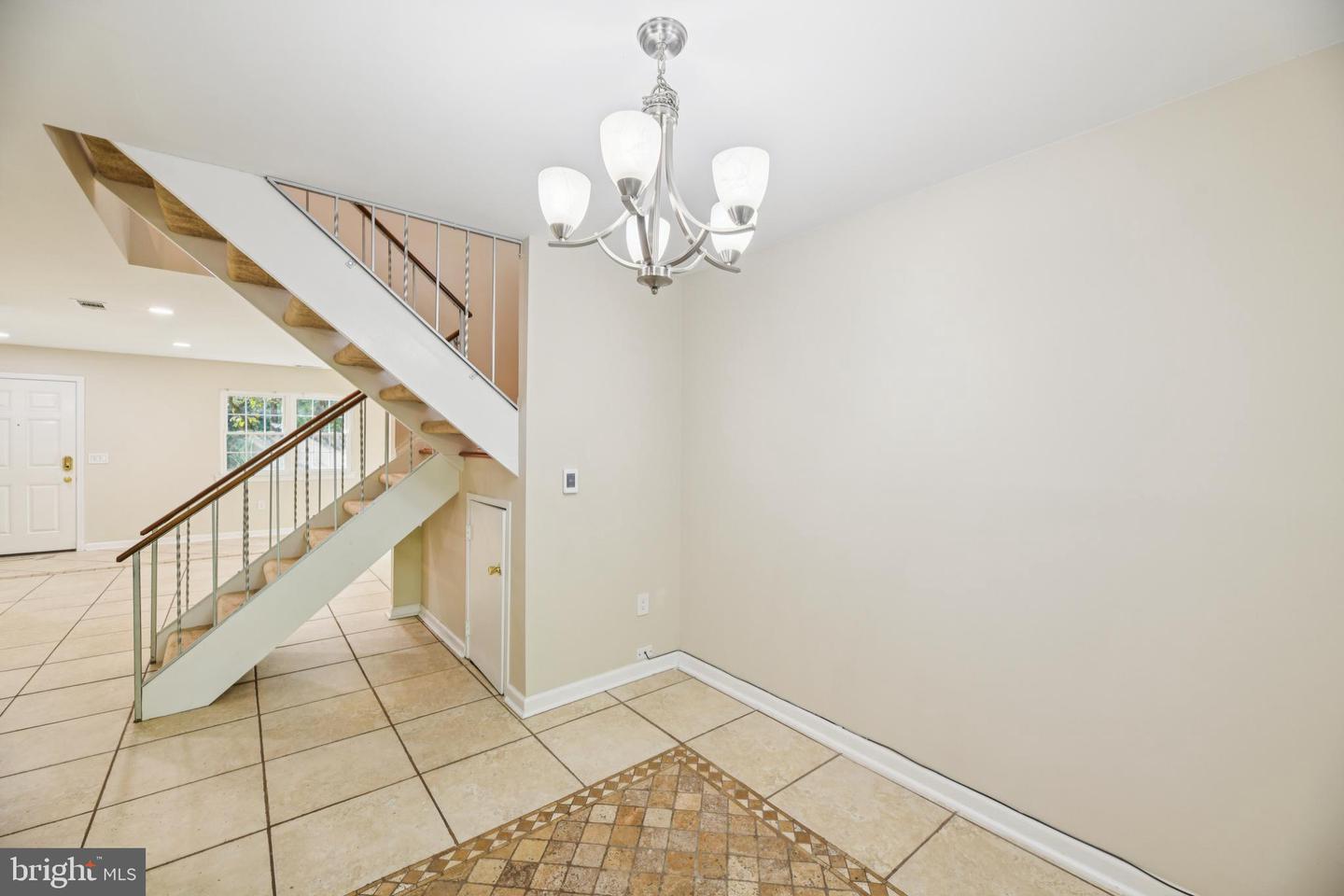 11332 HEADLANDS CT, RESTON, Virginia 20191, 3 Bedrooms Bedrooms, ,2 BathroomsBathrooms,Residential,For sale,11332 HEADLANDS CT,VAFX2269308 MLS # VAFX2269308