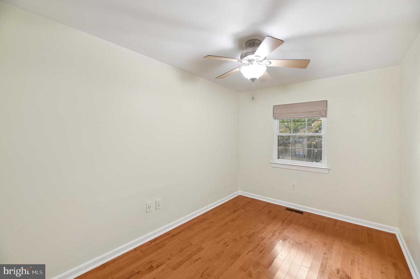 11332 HEADLANDS CT, RESTON, Virginia 20191, 3 Bedrooms Bedrooms, ,2 BathroomsBathrooms,Residential,For sale,11332 HEADLANDS CT,VAFX2269308 MLS # VAFX2269308