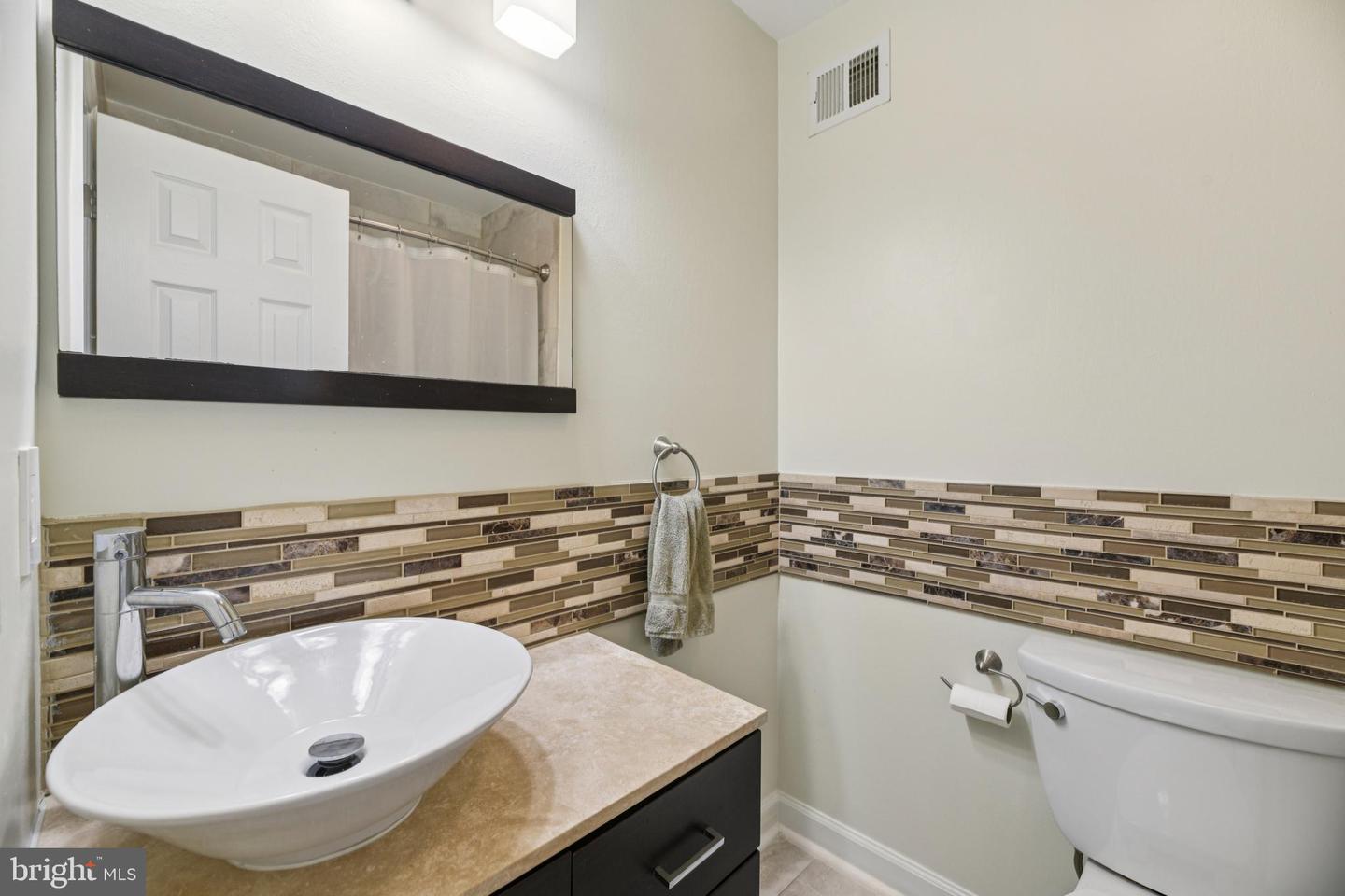 11332 HEADLANDS CT, RESTON, Virginia 20191, 3 Bedrooms Bedrooms, ,2 BathroomsBathrooms,Residential,For sale,11332 HEADLANDS CT,VAFX2269308 MLS # VAFX2269308