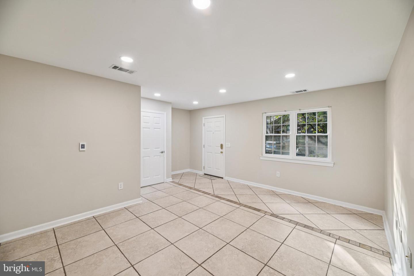 11332 HEADLANDS CT, RESTON, Virginia 20191, 3 Bedrooms Bedrooms, ,2 BathroomsBathrooms,Residential,For sale,11332 HEADLANDS CT,VAFX2269308 MLS # VAFX2269308
