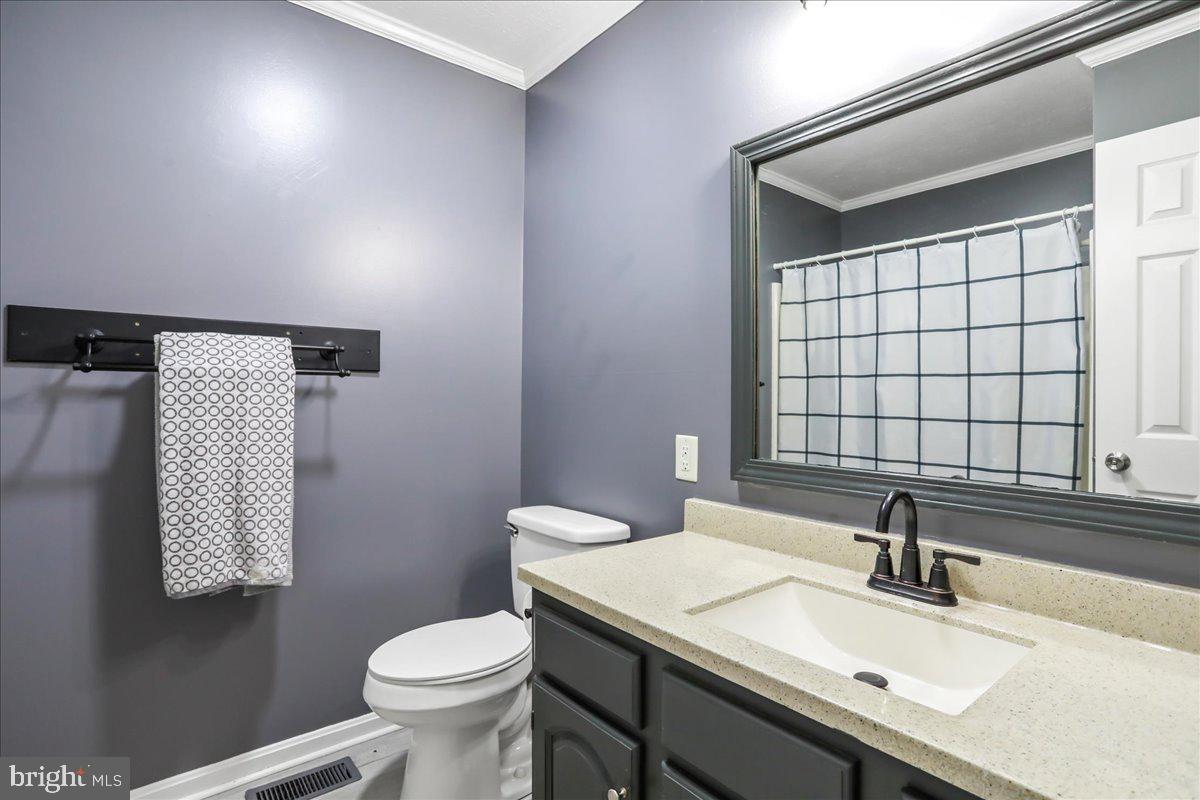 2726 CAVE RIDGE RD, MT JACKSON, Virginia 22842, 4 Bedrooms Bedrooms, ,3 BathroomsBathrooms,Residential,For sale,2726 CAVE RIDGE RD,VASH2012628 MLS # VASH2012628