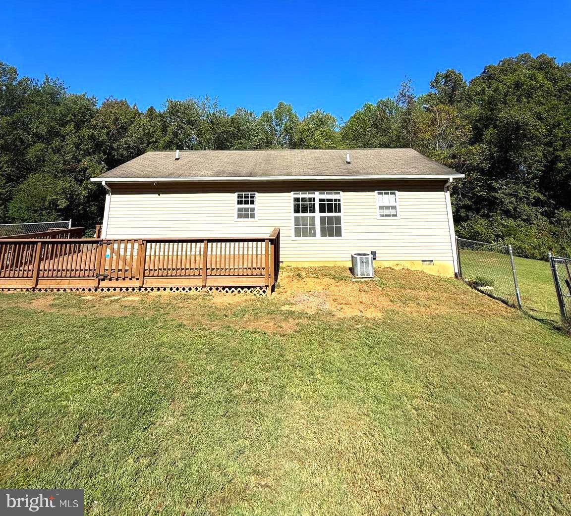 9760 MOHAWK DR, KING GEORGE, Virginia 22485, 2 Bedrooms Bedrooms, ,2 BathroomsBathrooms,Residential,For sale,9760 MOHAWK DR,VAKG2007060 MLS # VAKG2007060