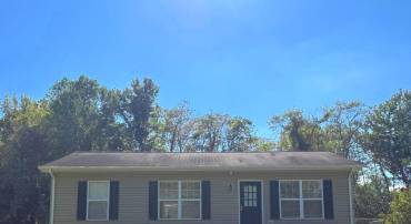 9760 MOHAWK DR, KING GEORGE, Virginia 22485, 2 Bedrooms Bedrooms, ,2 BathroomsBathrooms,Residential,For sale,9760 MOHAWK DR,VAKG2007060 MLS # VAKG2007060