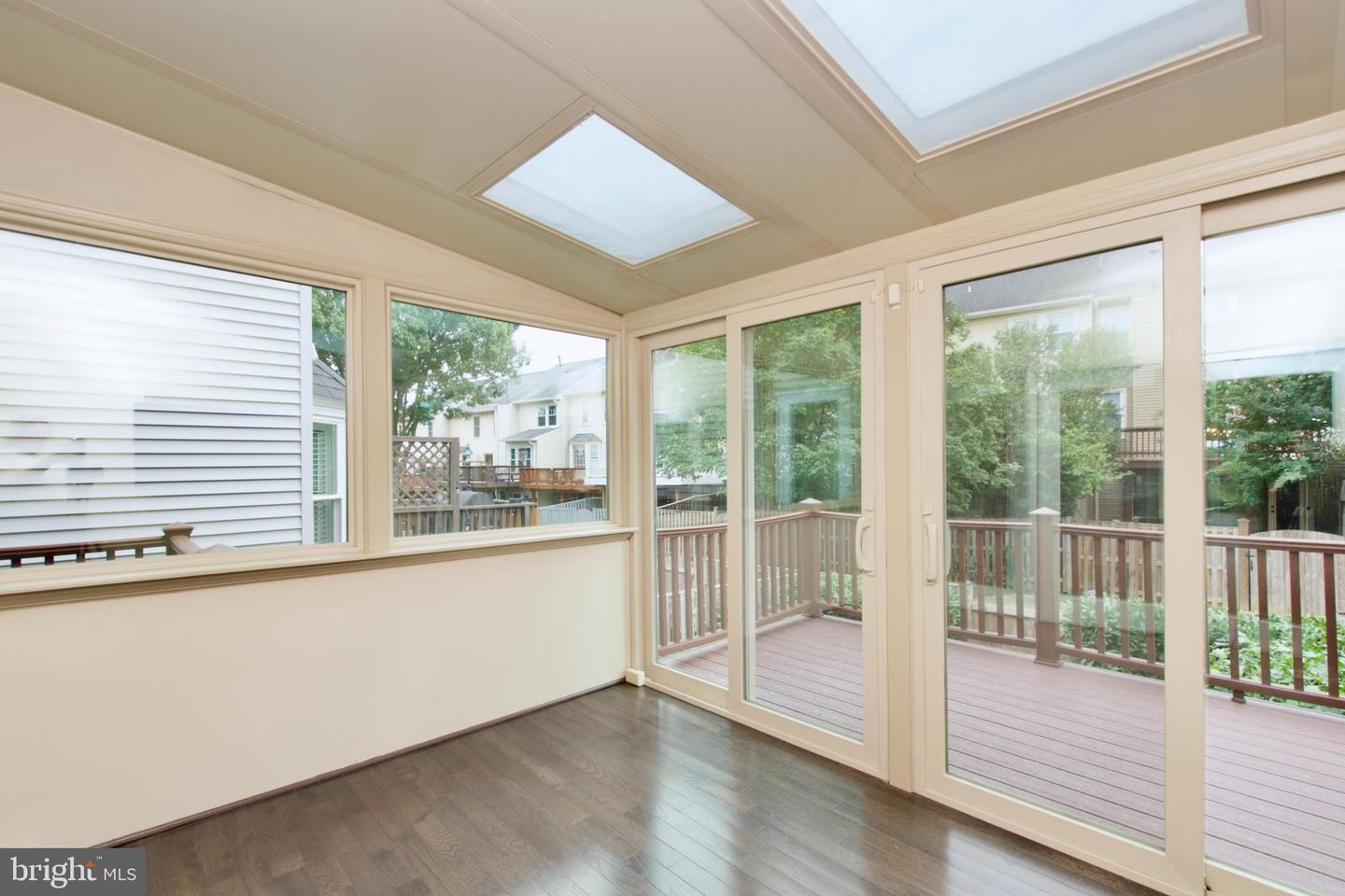 6211 GLENSHIRE ROW, ALEXANDRIA, Virginia 22315, 3 Bedrooms Bedrooms, ,3 BathroomsBathrooms,Residential,For sale,6211 GLENSHIRE ROW,VAFX2269416 MLS # VAFX2269416