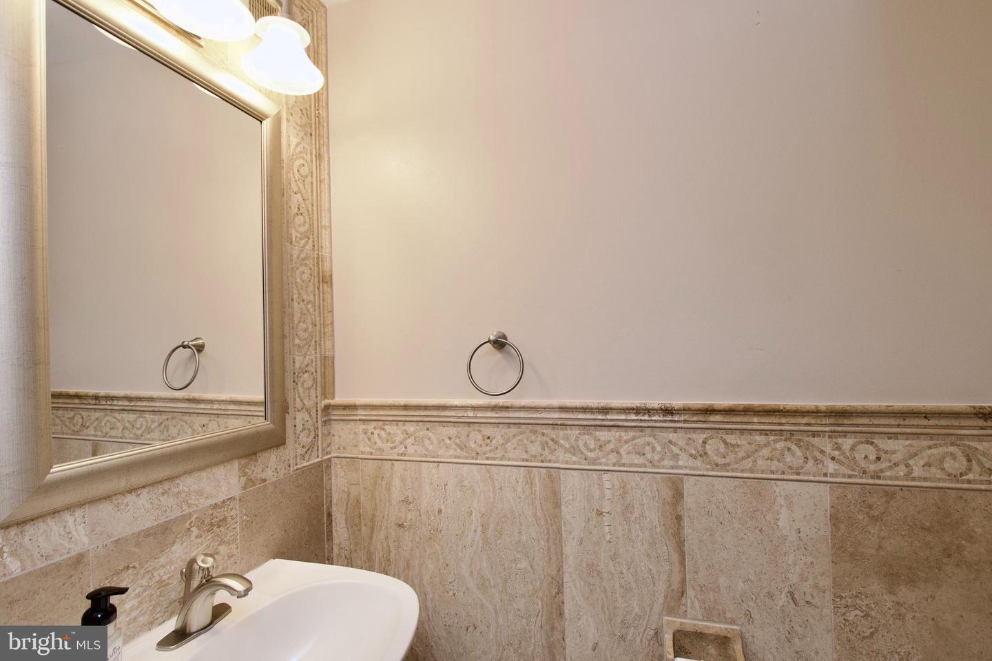6211 GLENSHIRE ROW, ALEXANDRIA, Virginia 22315, 3 Bedrooms Bedrooms, ,3 BathroomsBathrooms,Residential,For sale,6211 GLENSHIRE ROW,VAFX2269416 MLS # VAFX2269416