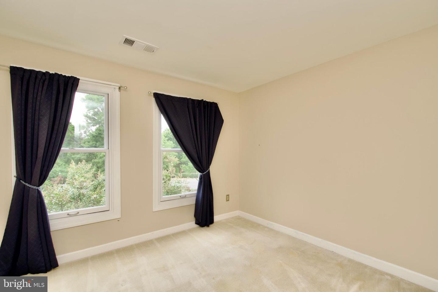 6211 GLENSHIRE ROW, ALEXANDRIA, Virginia 22315, 3 Bedrooms Bedrooms, ,3 BathroomsBathrooms,Residential,For sale,6211 GLENSHIRE ROW,VAFX2269416 MLS # VAFX2269416