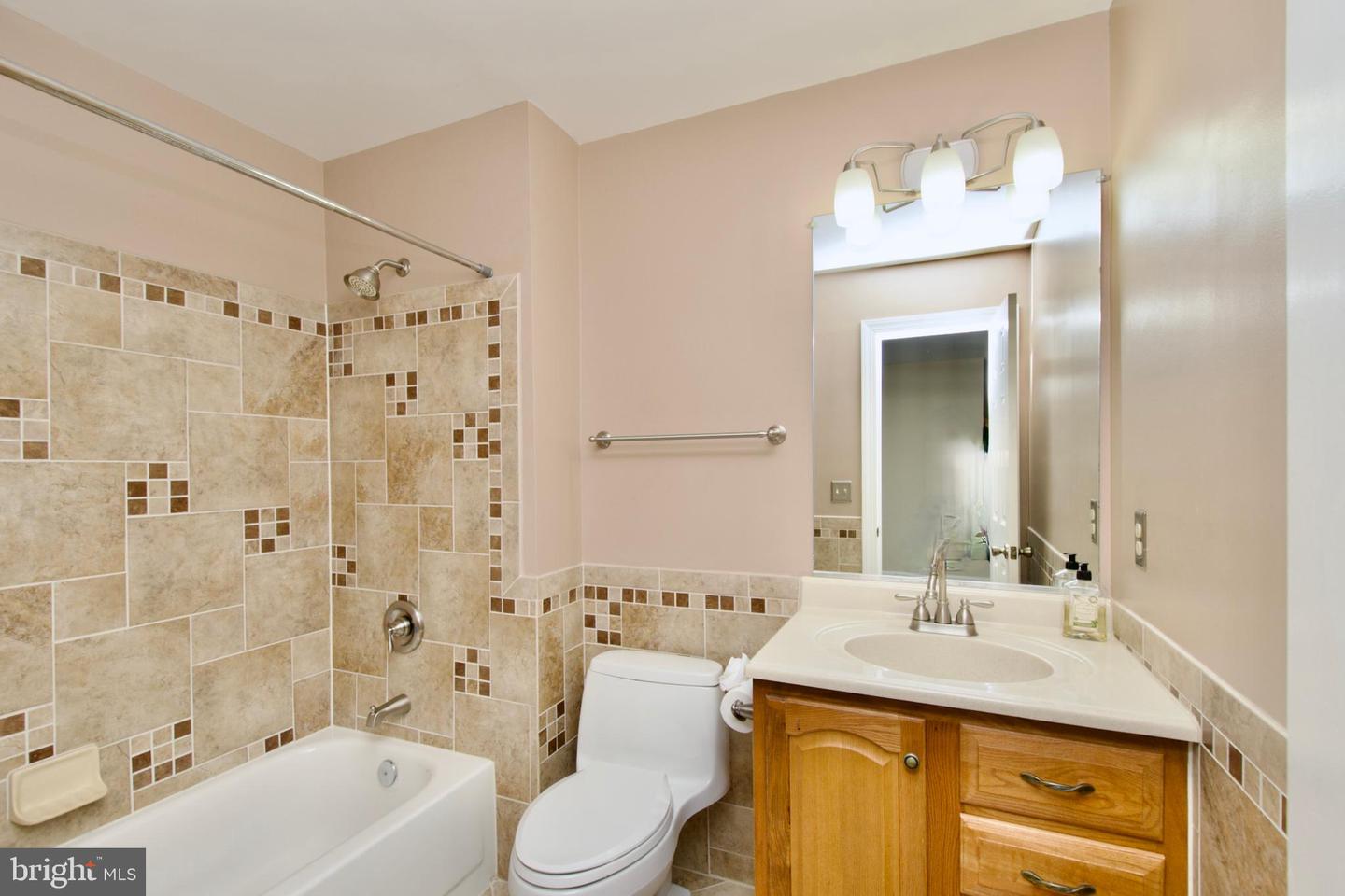 6211 GLENSHIRE ROW, ALEXANDRIA, Virginia 22315, 3 Bedrooms Bedrooms, ,3 BathroomsBathrooms,Residential,For sale,6211 GLENSHIRE ROW,VAFX2269416 MLS # VAFX2269416
