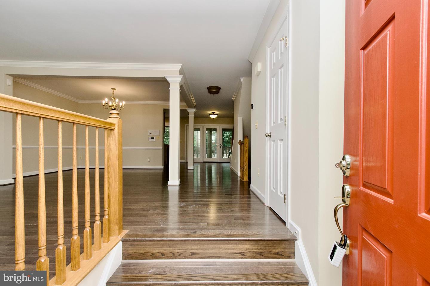 6211 GLENSHIRE ROW, ALEXANDRIA, Virginia 22315, 3 Bedrooms Bedrooms, ,3 BathroomsBathrooms,Residential,For sale,6211 GLENSHIRE ROW,VAFX2269416 MLS # VAFX2269416