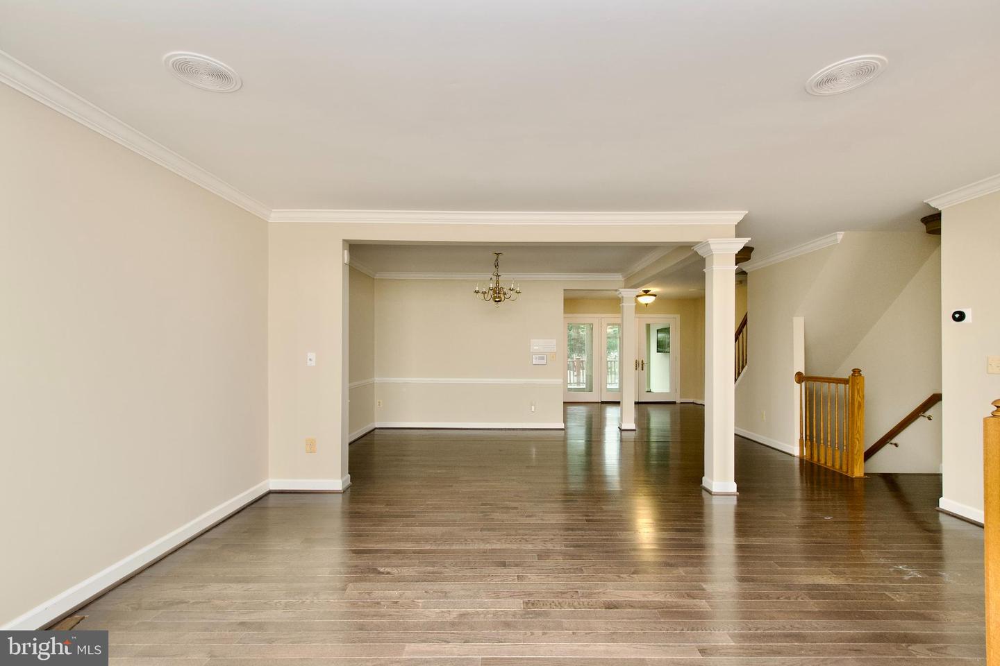 6211 GLENSHIRE ROW, ALEXANDRIA, Virginia 22315, 3 Bedrooms Bedrooms, ,3 BathroomsBathrooms,Residential,For sale,6211 GLENSHIRE ROW,VAFX2269416 MLS # VAFX2269416