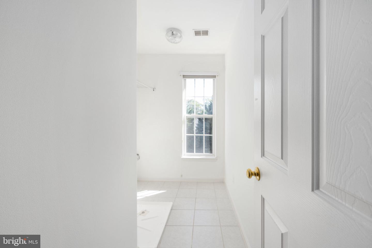 335 PRESTON DR, WARRENTON, Virginia 20186, 4 Bedrooms Bedrooms, ,3 BathroomsBathrooms,Residential,For sale,335 PRESTON DR,VAFQ2018510 MLS # VAFQ2018510