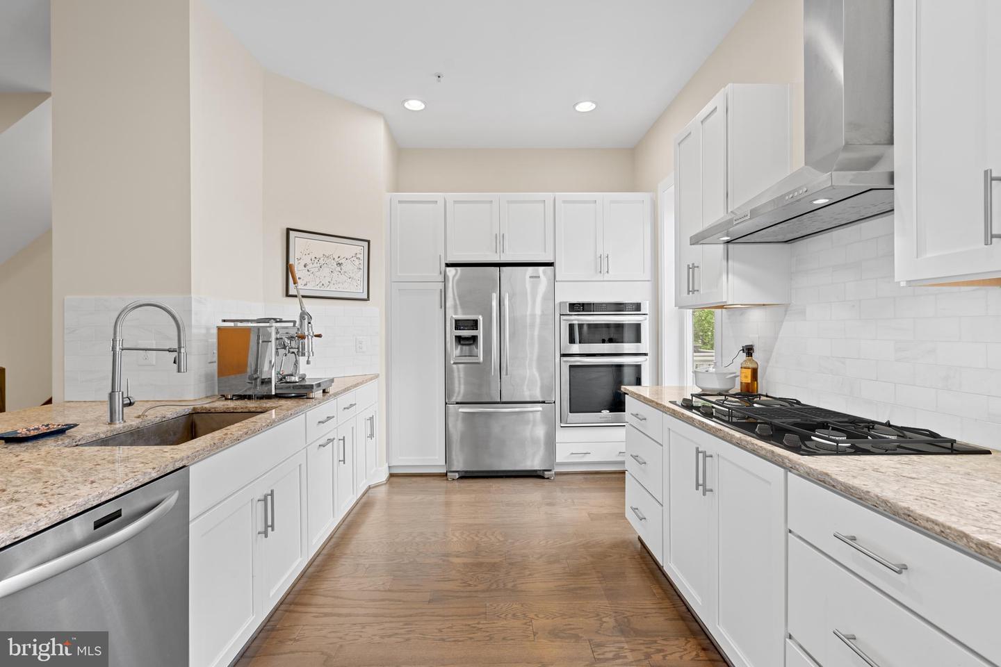 608 E ALEXANDRIA AVE, ALEXANDRIA, Virginia 22301, 3 Bedrooms Bedrooms, ,3 BathroomsBathrooms,Residential,For sale,608 E ALEXANDRIA AVE,VAAX2050300 MLS # VAAX2050300
