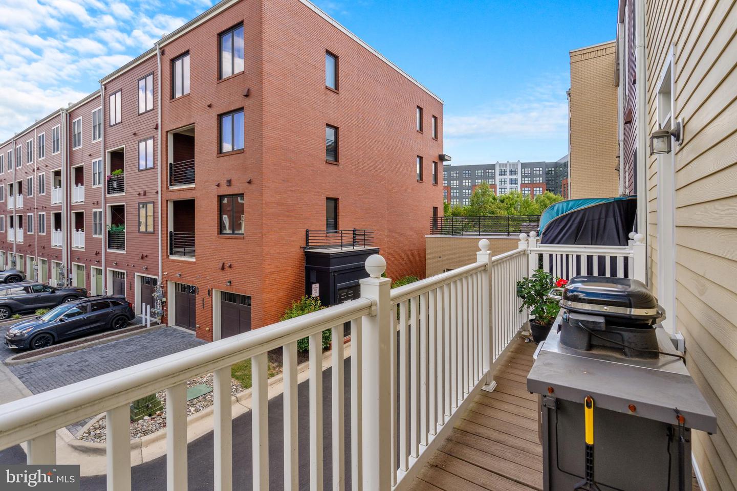 608 E ALEXANDRIA AVE, ALEXANDRIA, Virginia 22301, 3 Bedrooms Bedrooms, ,3 BathroomsBathrooms,Residential,For sale,608 E ALEXANDRIA AVE,VAAX2050300 MLS # VAAX2050300