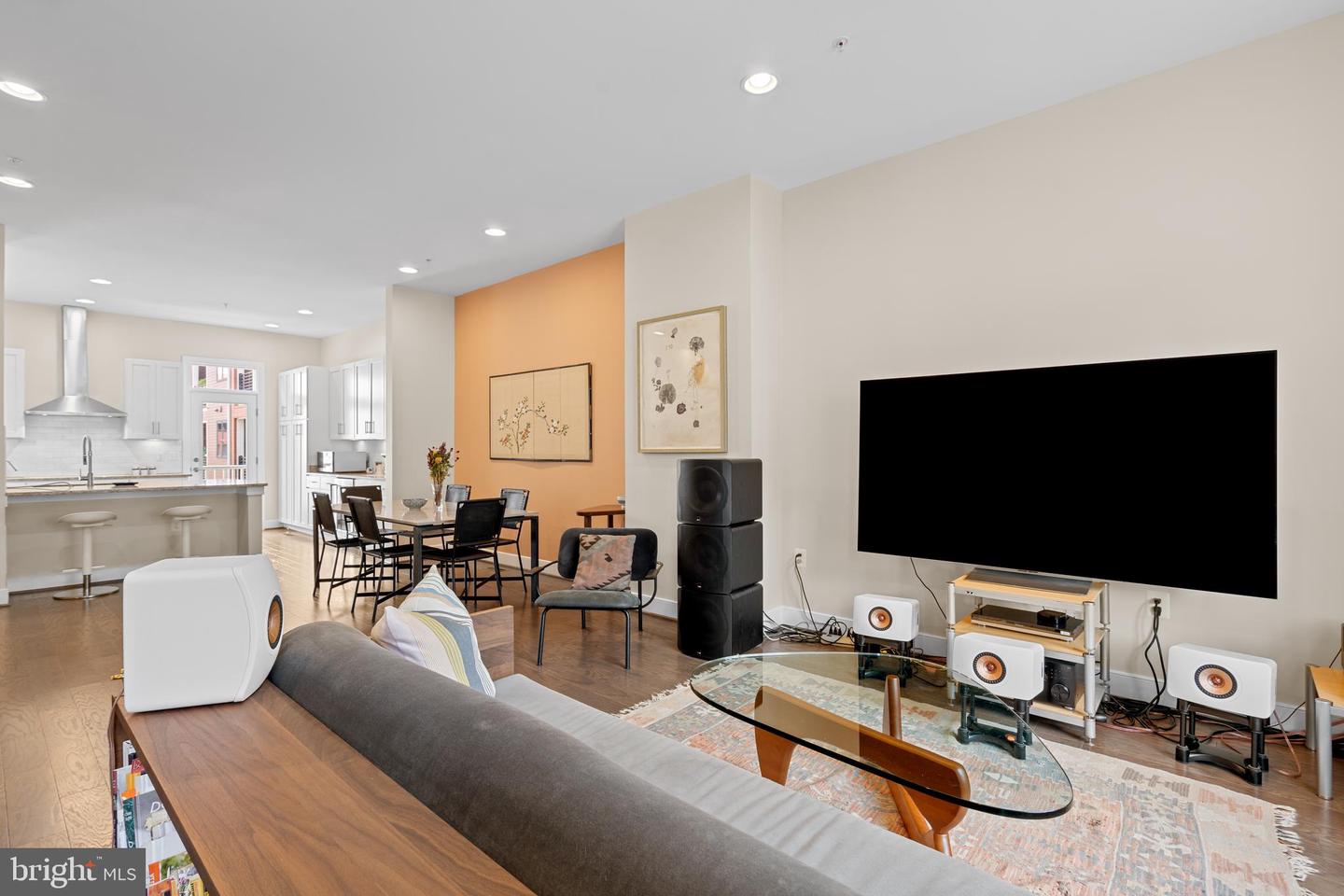 608 E ALEXANDRIA AVE, ALEXANDRIA, Virginia 22301, 3 Bedrooms Bedrooms, ,3 BathroomsBathrooms,Residential,For sale,608 E ALEXANDRIA AVE,VAAX2050300 MLS # VAAX2050300