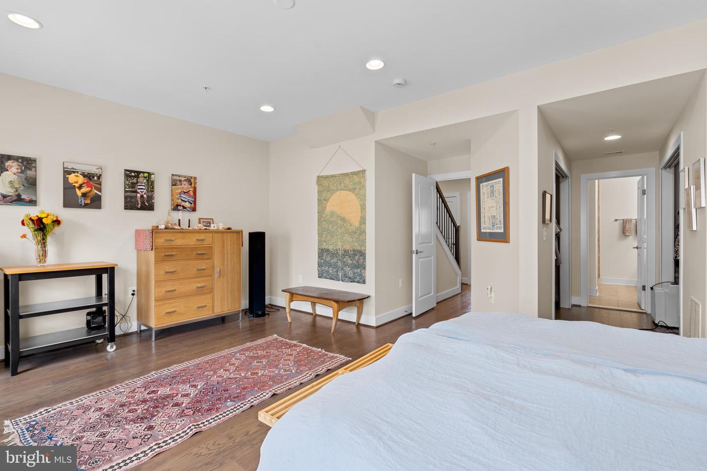 608 E ALEXANDRIA AVE, ALEXANDRIA, Virginia 22301, 3 Bedrooms Bedrooms, ,3 BathroomsBathrooms,Residential,For sale,608 E ALEXANDRIA AVE,VAAX2050300 MLS # VAAX2050300