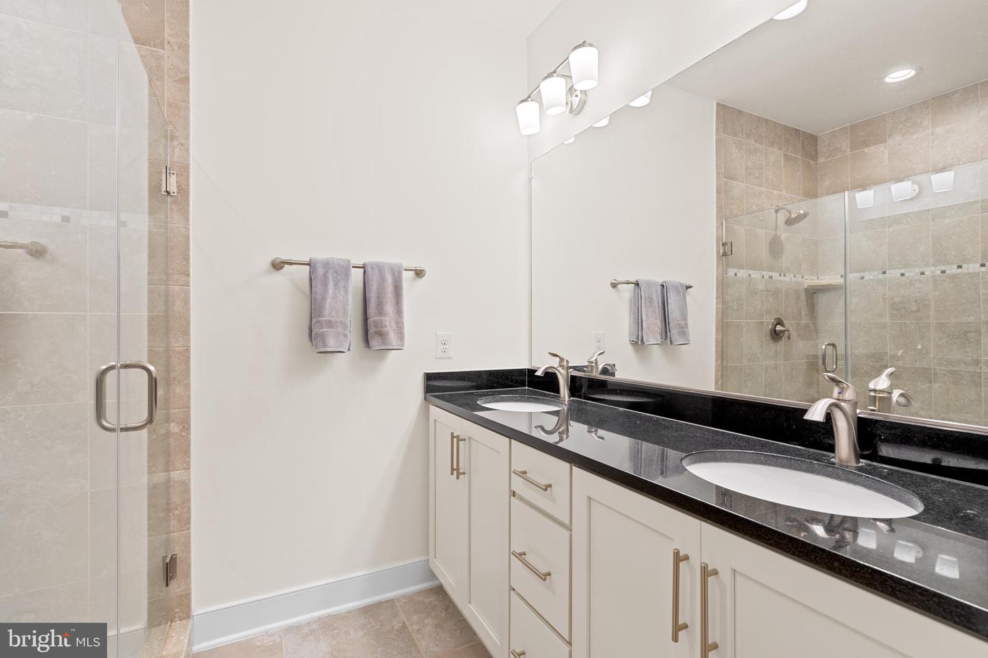 608 E ALEXANDRIA AVE, ALEXANDRIA, Virginia 22301, 3 Bedrooms Bedrooms, ,3 BathroomsBathrooms,Residential,For sale,608 E ALEXANDRIA AVE,VAAX2050300 MLS # VAAX2050300