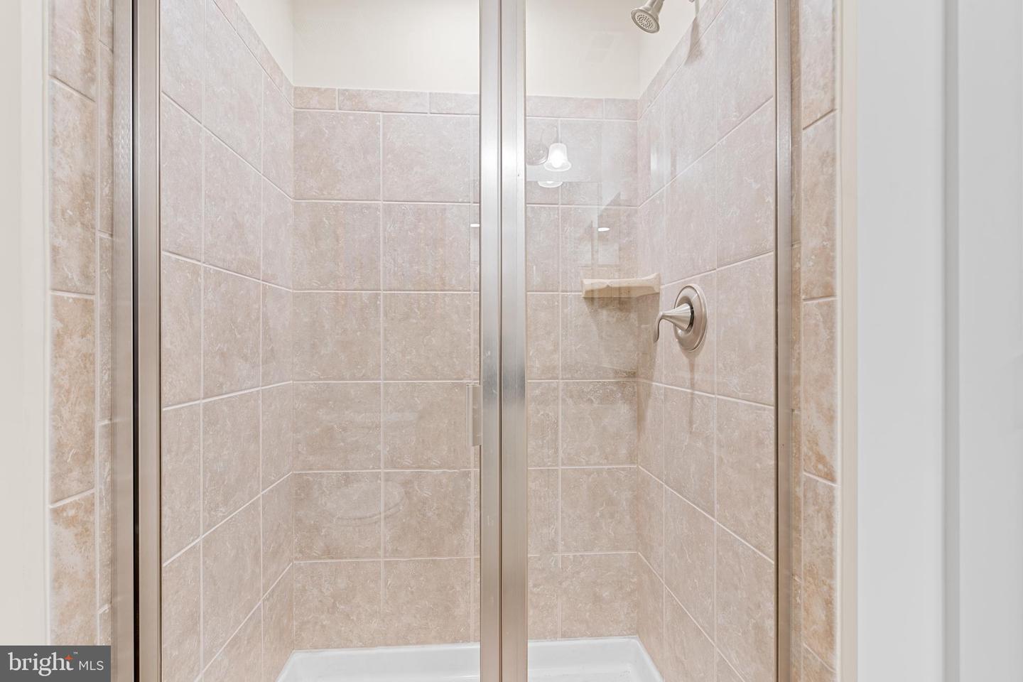 608 E ALEXANDRIA AVE, ALEXANDRIA, Virginia 22301, 3 Bedrooms Bedrooms, ,3 BathroomsBathrooms,Residential,For sale,608 E ALEXANDRIA AVE,VAAX2050300 MLS # VAAX2050300