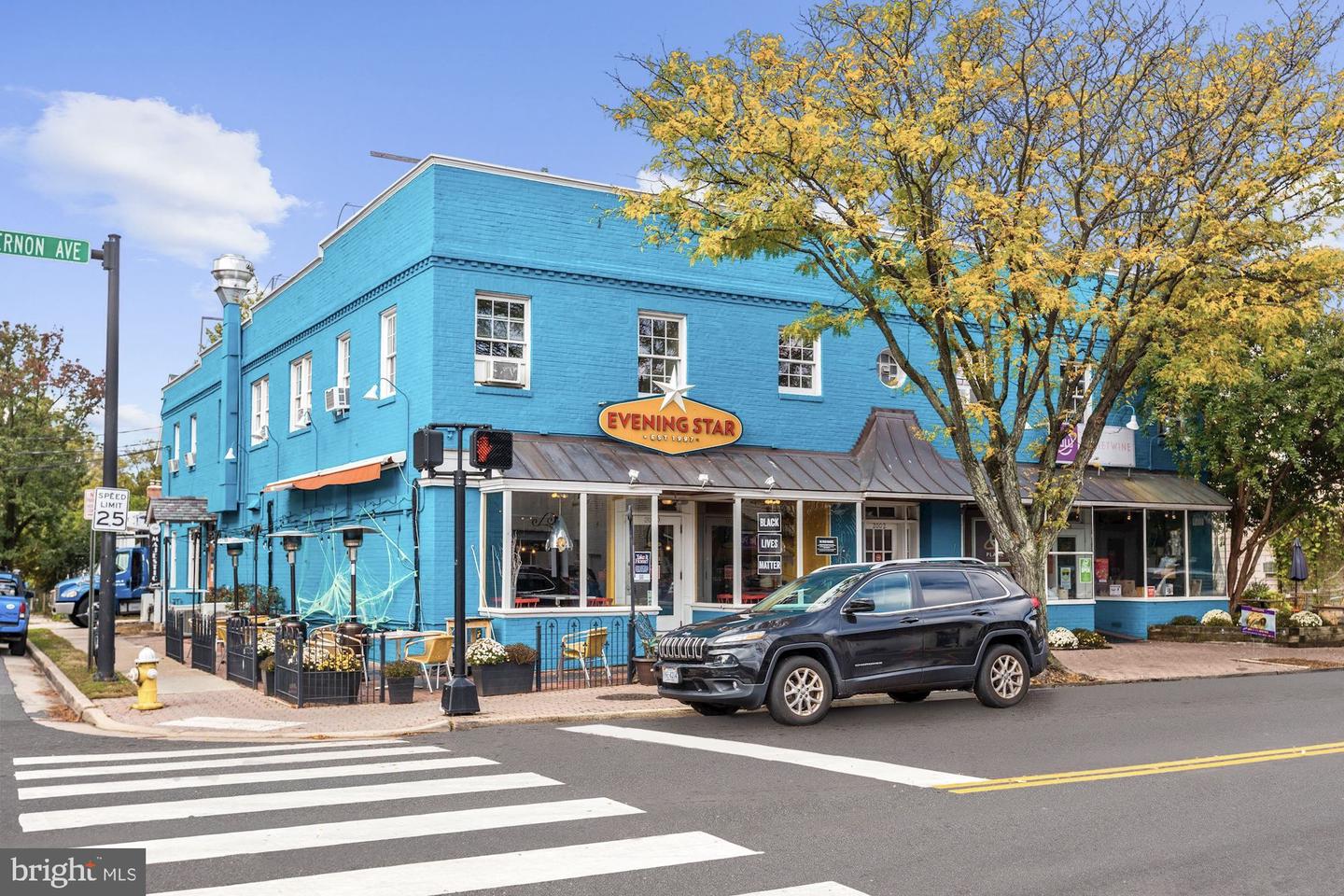 608 E ALEXANDRIA AVE, ALEXANDRIA, Virginia 22301, 3 Bedrooms Bedrooms, ,3 BathroomsBathrooms,Residential,For sale,608 E ALEXANDRIA AVE,VAAX2050300 MLS # VAAX2050300