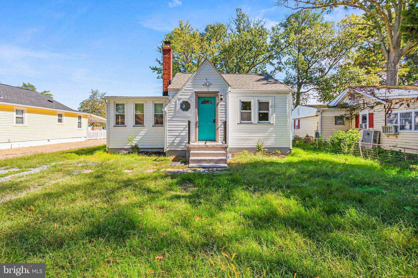 1212 LOSSING AVE, COLONIAL BEACH, Virginia 22443, 3 Bedrooms Bedrooms, 9 Rooms Rooms,2 BathroomsBathrooms,Residential,For sale,1212 LOSSING AVE,VAWE2009834 MLS # VAWE2009834