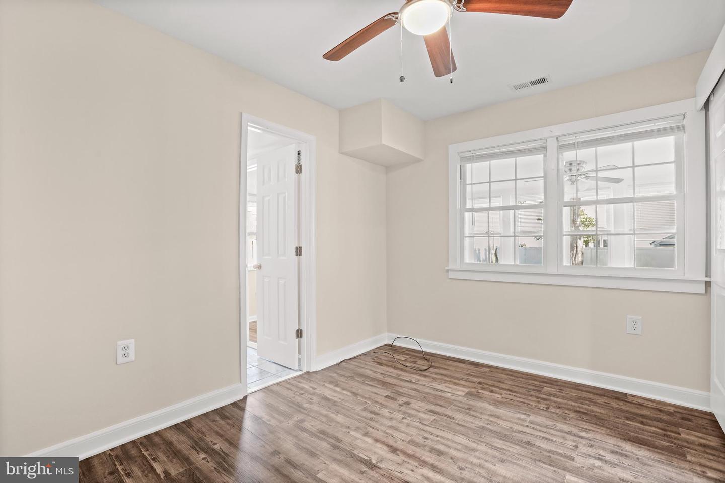 1212 LOSSING AVE, COLONIAL BEACH, Virginia 22443, 3 Bedrooms Bedrooms, 9 Rooms Rooms,2 BathroomsBathrooms,Residential,For sale,1212 LOSSING AVE,VAWE2009834 MLS # VAWE2009834