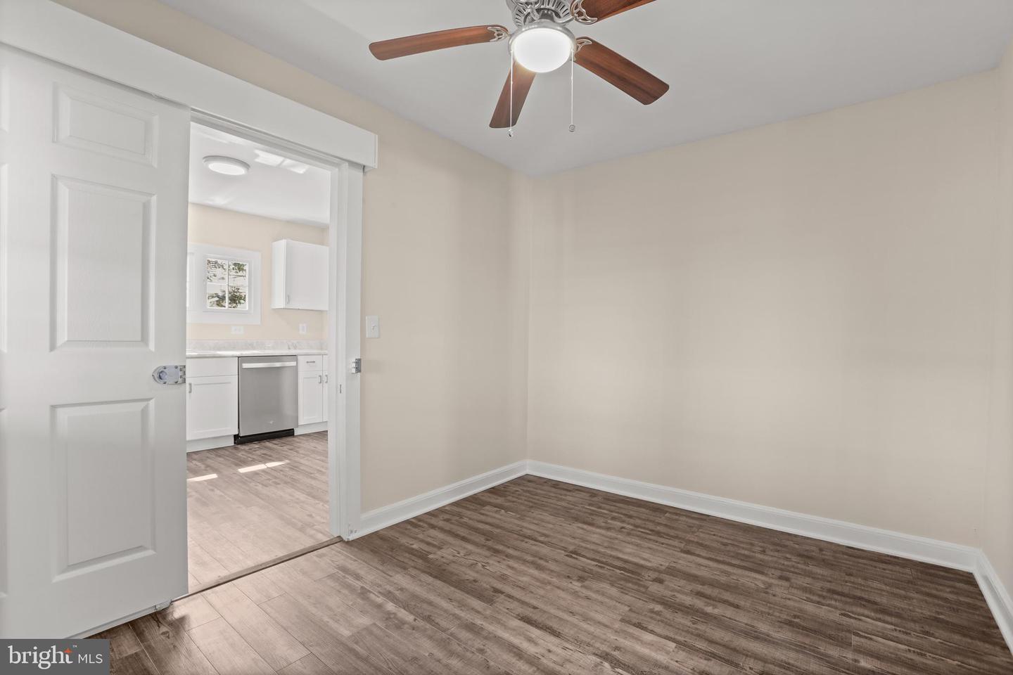 1212 LOSSING AVE, COLONIAL BEACH, Virginia 22443, 3 Bedrooms Bedrooms, 9 Rooms Rooms,2 BathroomsBathrooms,Residential,For sale,1212 LOSSING AVE,VAWE2009834 MLS # VAWE2009834