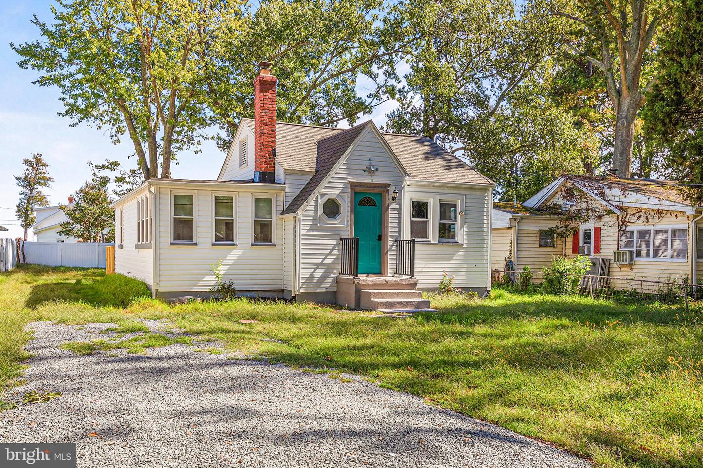 1212 LOSSING AVE, COLONIAL BEACH, Virginia 22443, 3 Bedrooms Bedrooms, 9 Rooms Rooms,2 BathroomsBathrooms,Residential,For sale,1212 LOSSING AVE,VAWE2009834 MLS # VAWE2009834
