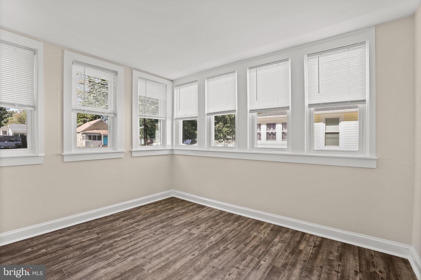 1212 LOSSING AVE, COLONIAL BEACH, Virginia 22443, 3 Bedrooms Bedrooms, 9 Rooms Rooms,2 BathroomsBathrooms,Residential,For sale,1212 LOSSING AVE,VAWE2009834 MLS # VAWE2009834