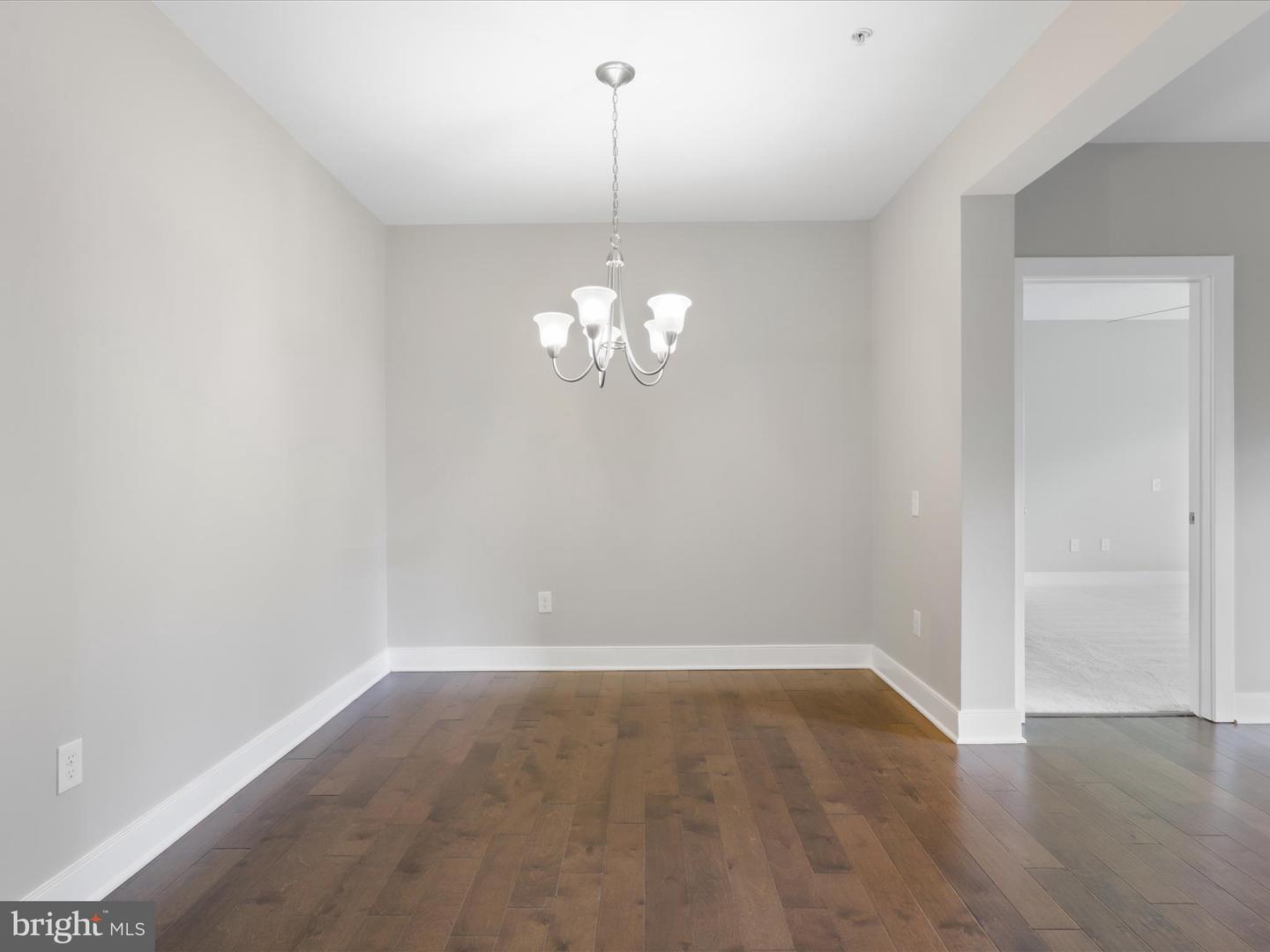9521 BASTILLE ST #207, FAIRFAX, Virginia 22031, 2 Bedrooms Bedrooms, ,2 BathroomsBathrooms,Residential,For sale,9521 BASTILLE ST #207,VAFX2269550 MLS # VAFX2269550