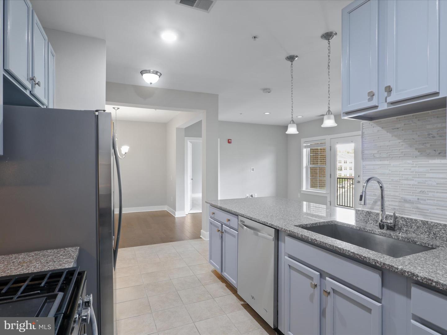 9521 BASTILLE ST #207, FAIRFAX, Virginia 22031, 2 Bedrooms Bedrooms, ,2 BathroomsBathrooms,Residential,For sale,9521 BASTILLE ST #207,VAFX2269550 MLS # VAFX2269550