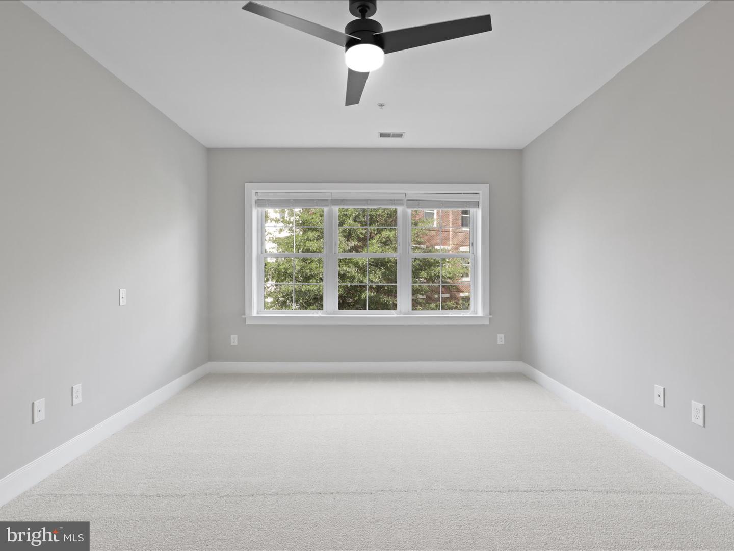 9521 BASTILLE ST #207, FAIRFAX, Virginia 22031, 2 Bedrooms Bedrooms, ,2 BathroomsBathrooms,Residential,For sale,9521 BASTILLE ST #207,VAFX2269550 MLS # VAFX2269550