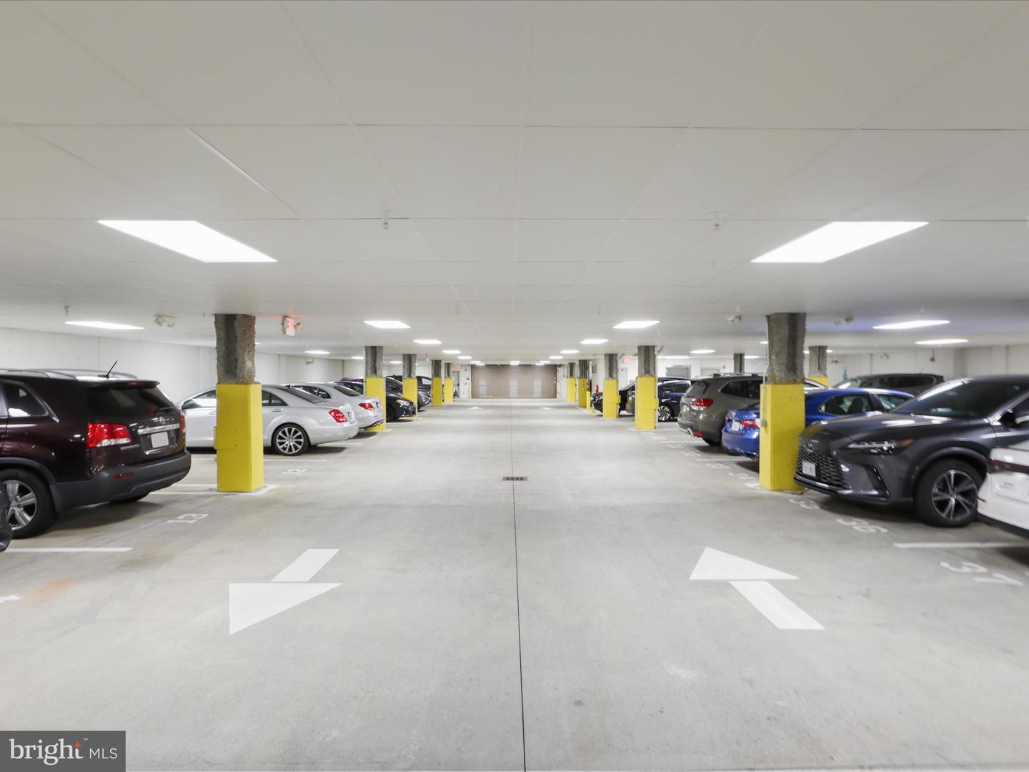 9521 BASTILLE ST #207, FAIRFAX, Virginia 22031, 2 Bedrooms Bedrooms, ,2 BathroomsBathrooms,Residential,For sale,9521 BASTILLE ST #207,VAFX2269550 MLS # VAFX2269550