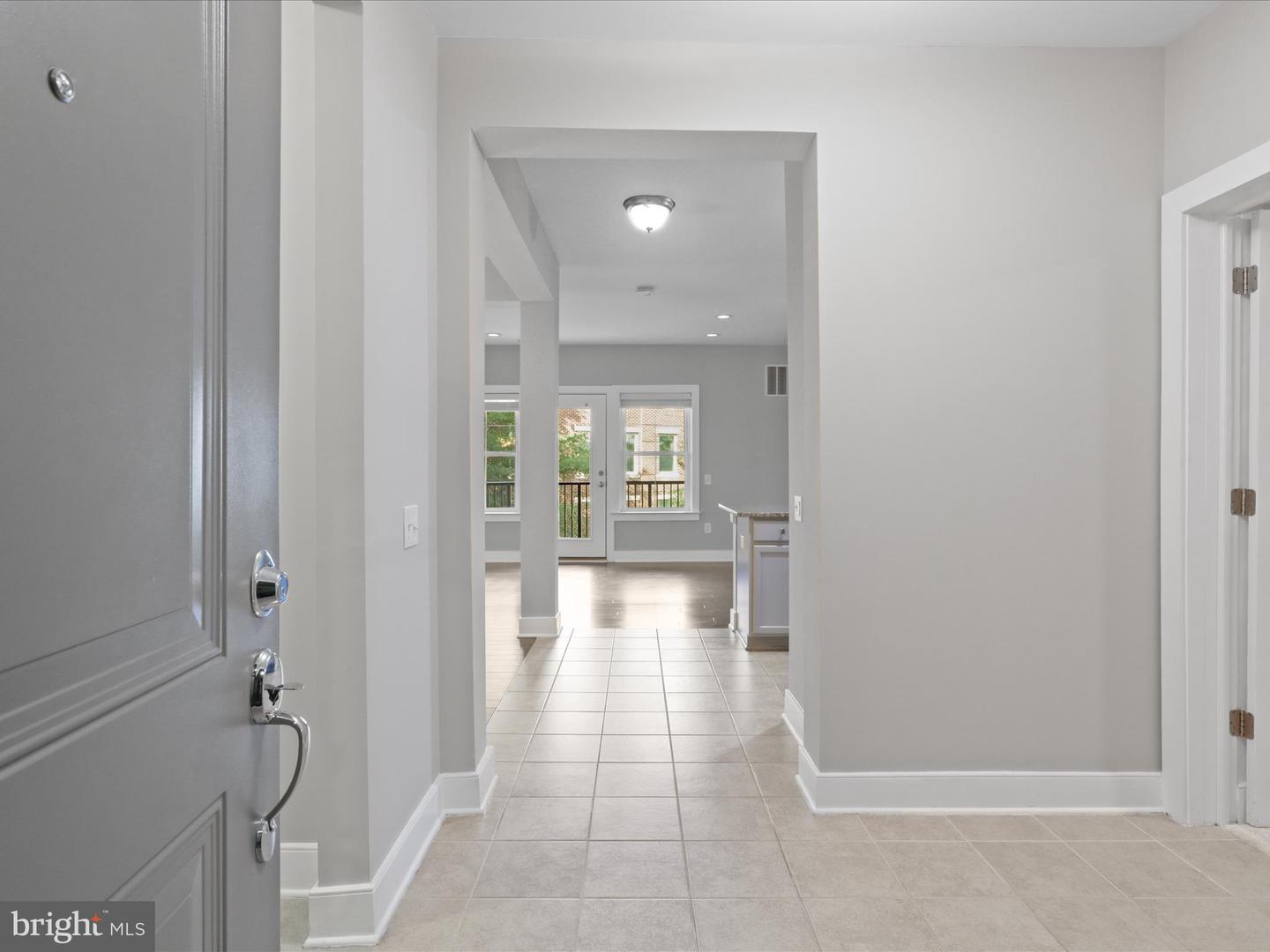 9521 BASTILLE ST #207, FAIRFAX, Virginia 22031, 2 Bedrooms Bedrooms, ,2 BathroomsBathrooms,Residential,For sale,9521 BASTILLE ST #207,VAFX2269550 MLS # VAFX2269550
