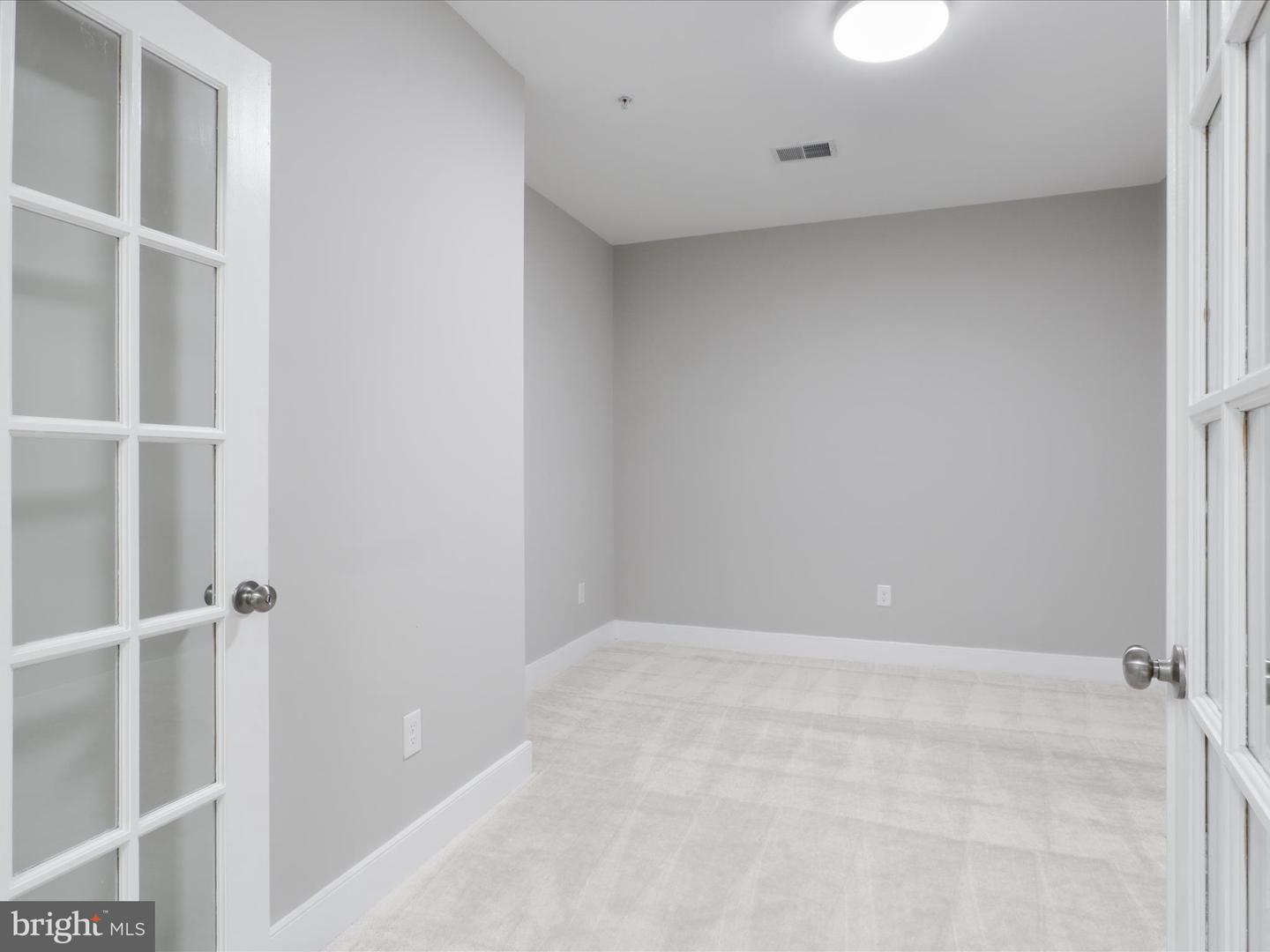 9521 BASTILLE ST #207, FAIRFAX, Virginia 22031, 2 Bedrooms Bedrooms, ,2 BathroomsBathrooms,Residential,For sale,9521 BASTILLE ST #207,VAFX2269550 MLS # VAFX2269550