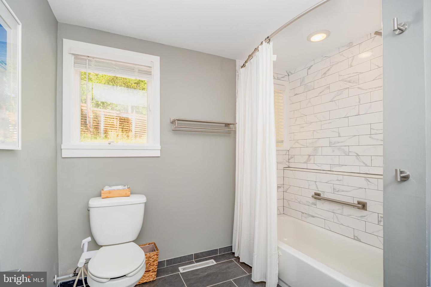 18322 SHARON RD, TRIANGLE, Virginia 22172, 3 Bedrooms Bedrooms, ,2 BathroomsBathrooms,Residential,For sale,18322 SHARON RD,VAPW2104964 MLS # VAPW2104964