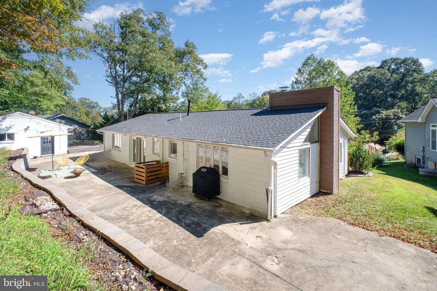 18322 SHARON RD, TRIANGLE, Virginia 22172, 3 Bedrooms Bedrooms, ,2 BathroomsBathrooms,Residential,For sale,18322 SHARON RD,VAPW2104964 MLS # VAPW2104964