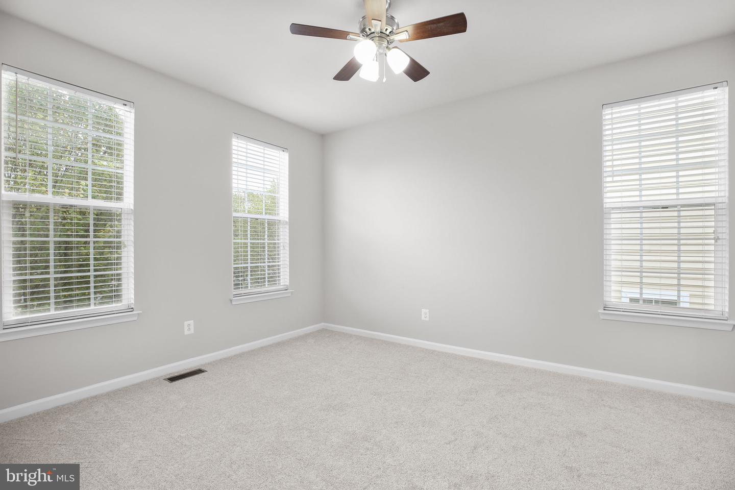 407 APRICOT ST, STAFFORD, Virginia 22554, 4 Bedrooms Bedrooms, ,2 BathroomsBathrooms,Residential,For sale,407 APRICOT ST,VAST2043146 MLS # VAST2043146