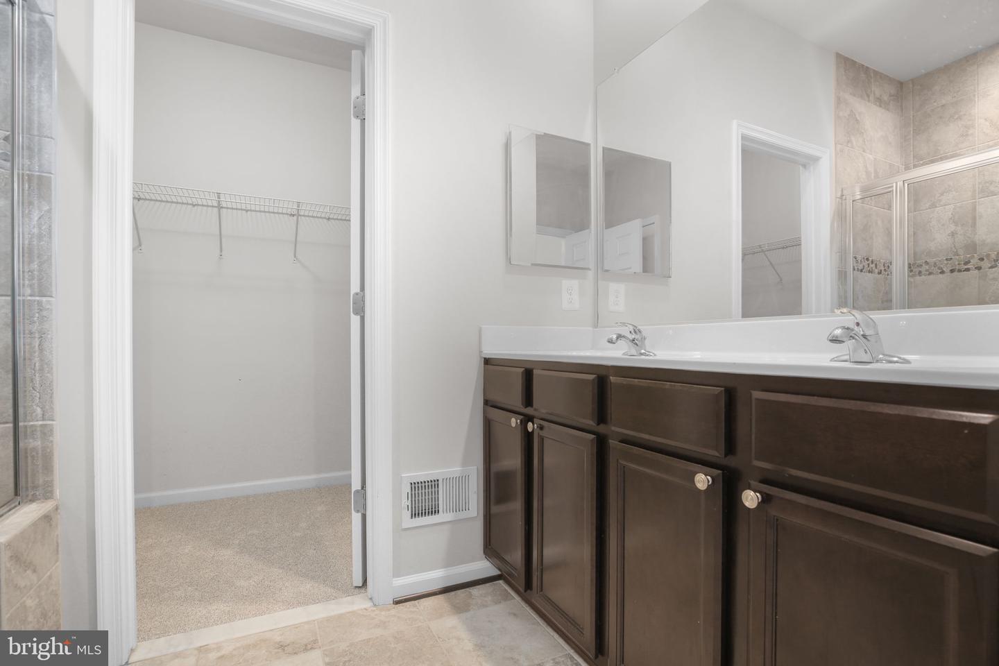 407 APRICOT ST, STAFFORD, Virginia 22554, 4 Bedrooms Bedrooms, ,2 BathroomsBathrooms,Residential,For sale,407 APRICOT ST,VAST2043146 MLS # VAST2043146