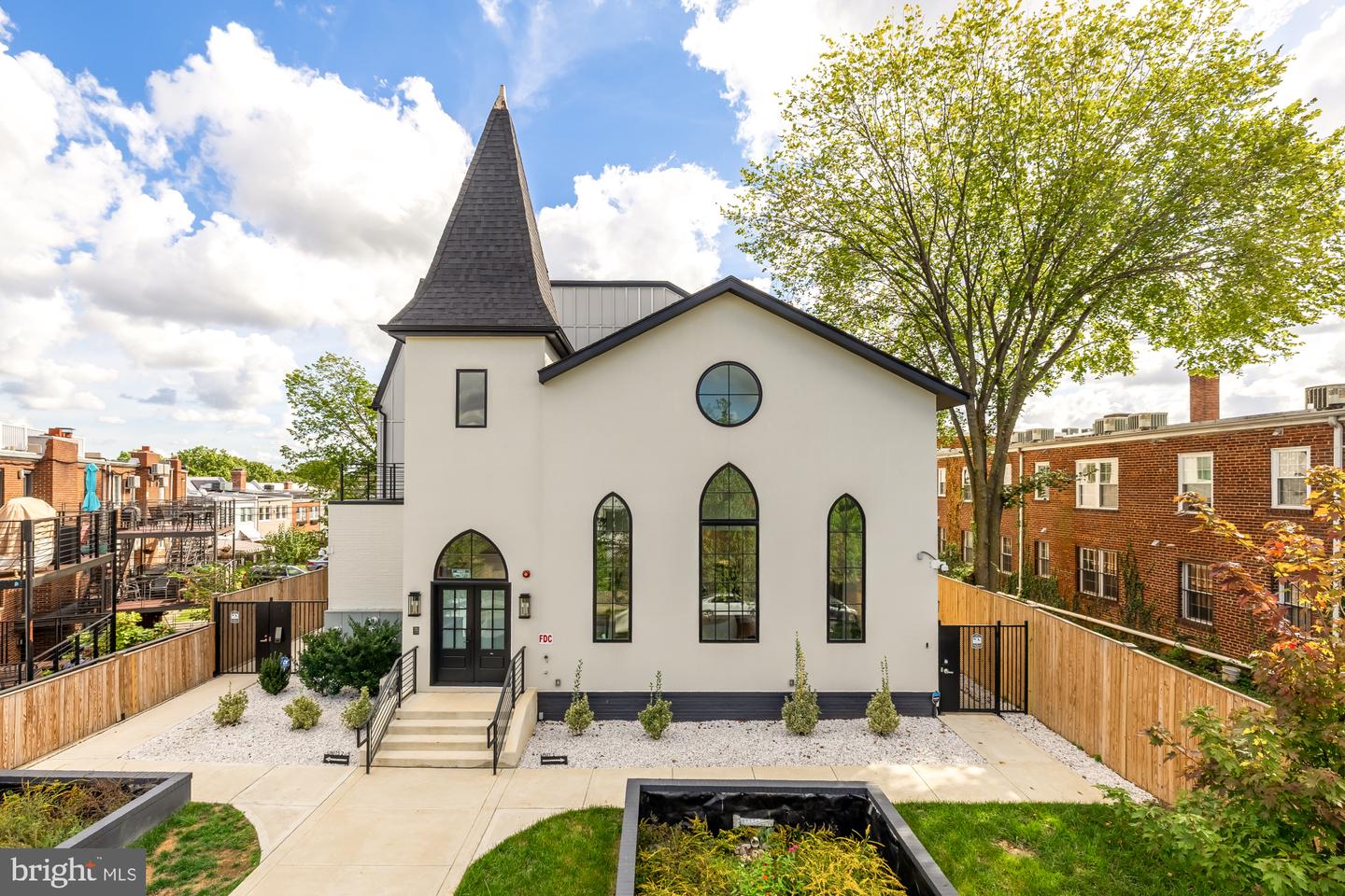 217 16TH ST NE #1, WASHINGTON, District Of Columbia 20002, 2 Bedrooms Bedrooms, ,2 BathroomsBathrooms,Residential,For sale,217 16TH ST NE #1,DCDC2224756 MLS # DCDC2224756
