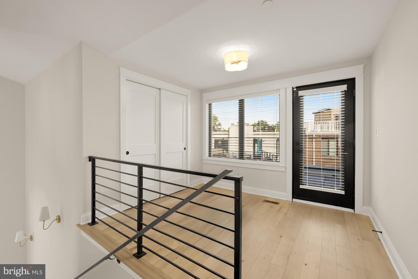 217 16TH ST NE #1, WASHINGTON, District Of Columbia 20002, 2 Bedrooms Bedrooms, ,2 BathroomsBathrooms,Residential,For sale,217 16TH ST NE #1,DCDC2224756 MLS # DCDC2224756
