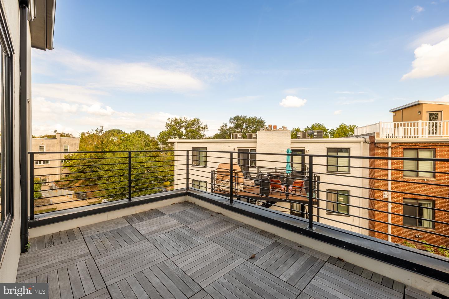 217 16TH ST NE #1, WASHINGTON, District Of Columbia 20002, 2 Bedrooms Bedrooms, ,2 BathroomsBathrooms,Residential,For sale,217 16TH ST NE #1,DCDC2224756 MLS # DCDC2224756