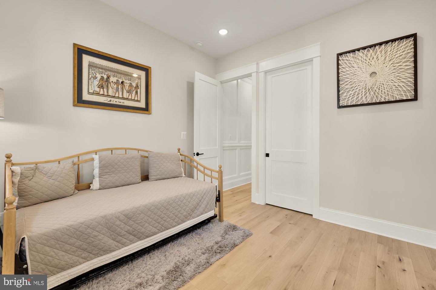 217 16TH ST NE #1, WASHINGTON, District Of Columbia 20002, 2 Bedrooms Bedrooms, ,2 BathroomsBathrooms,Residential,For sale,217 16TH ST NE #1,DCDC2224756 MLS # DCDC2224756