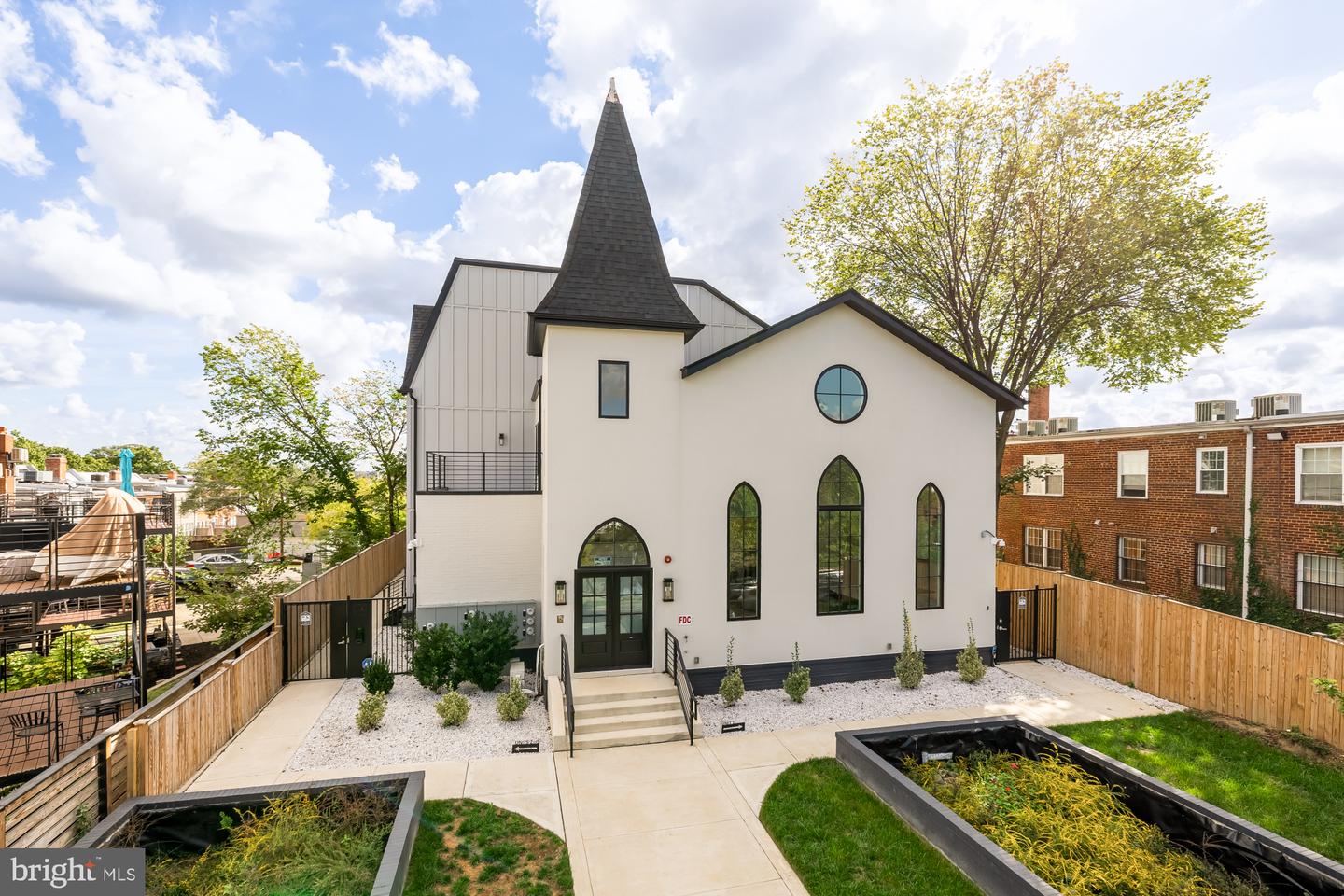217 16TH ST NE #1, WASHINGTON, District Of Columbia 20002, 2 Bedrooms Bedrooms, ,2 BathroomsBathrooms,Residential,For sale,217 16TH ST NE #1,DCDC2224756 MLS # DCDC2224756