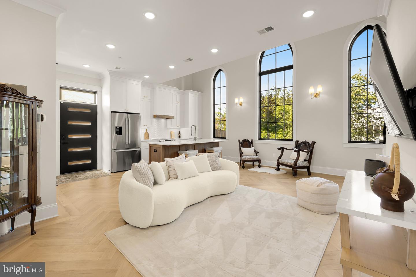 217 16TH ST NE #1, WASHINGTON, District Of Columbia 20002, 2 Bedrooms Bedrooms, ,2 BathroomsBathrooms,Residential,For sale,217 16TH ST NE #1,DCDC2224756 MLS # DCDC2224756