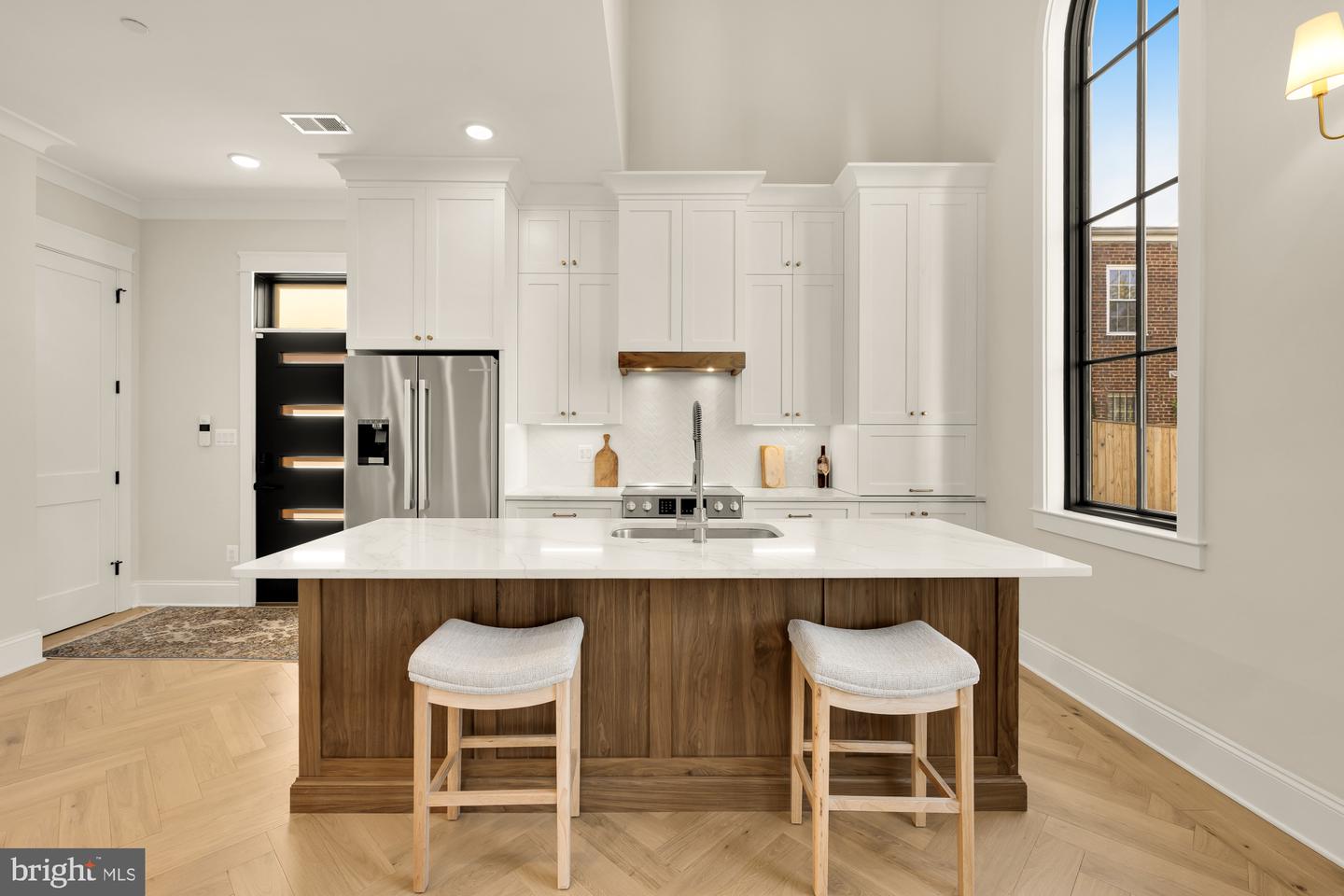 217 16TH ST NE #1, WASHINGTON, District Of Columbia 20002, 2 Bedrooms Bedrooms, ,2 BathroomsBathrooms,Residential,For sale,217 16TH ST NE #1,DCDC2224756 MLS # DCDC2224756