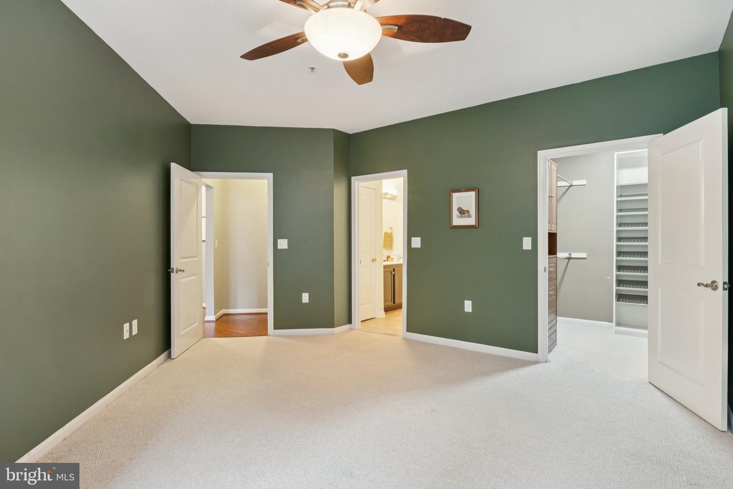 2665 PROSPERITY AVE #111, FAIRFAX, Virginia 22031, 2 Bedrooms Bedrooms, ,2 BathroomsBathrooms,Residential,For sale,2665 PROSPERITY AVE #111,VAFX2269930 MLS # VAFX2269930