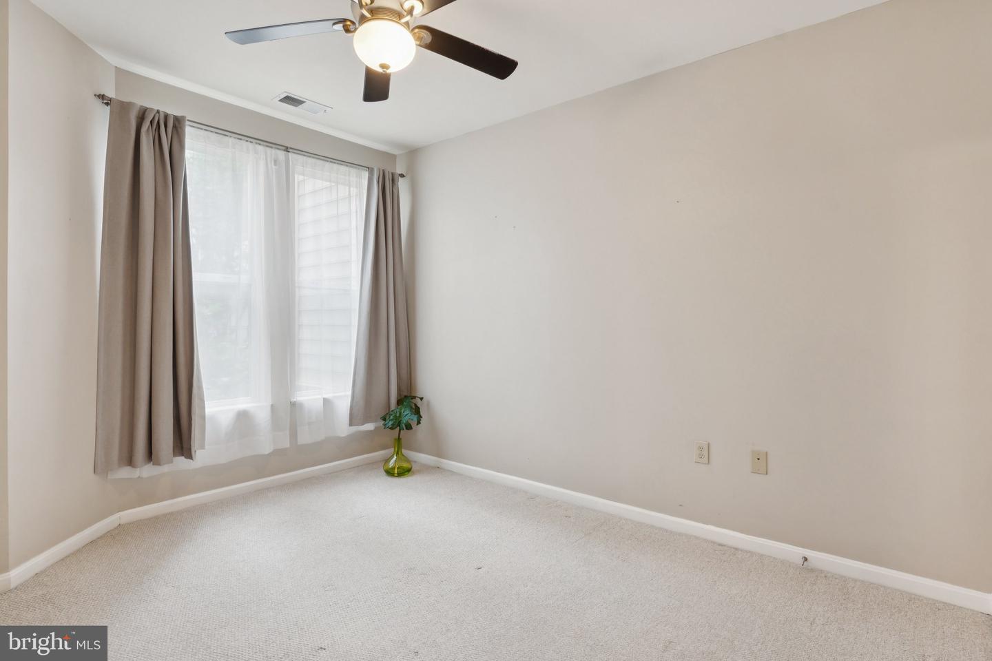 2665 PROSPERITY AVE #111, FAIRFAX, Virginia 22031, 2 Bedrooms Bedrooms, ,2 BathroomsBathrooms,Residential,For sale,2665 PROSPERITY AVE #111,VAFX2269930 MLS # VAFX2269930